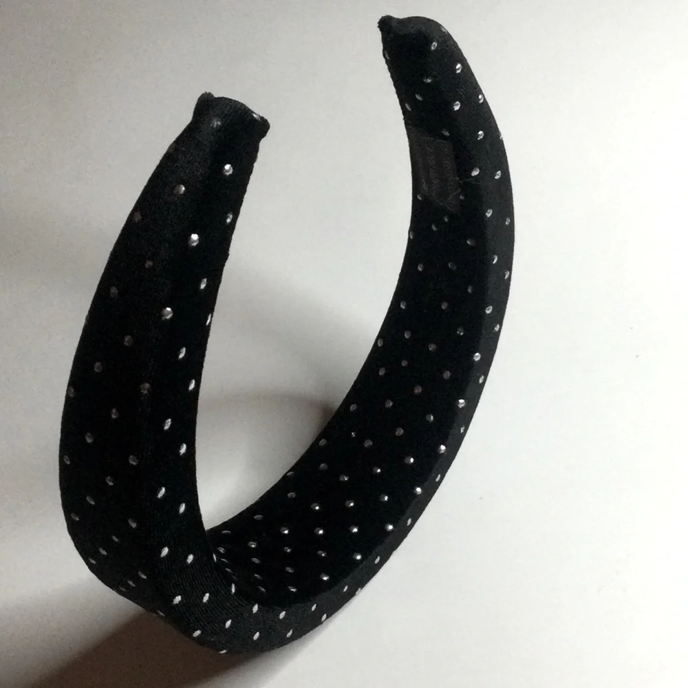 8 OTHER REASONS VELVET PADDED HEADBAND BLACK NWOT
